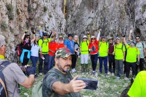 KARAMIK & YUKARIKAŞIKARA DOĞA YÜRÜYÜŞÜ VE YARI DEĞERLİ TAŞ ATÖLYESİ GEZİSİ